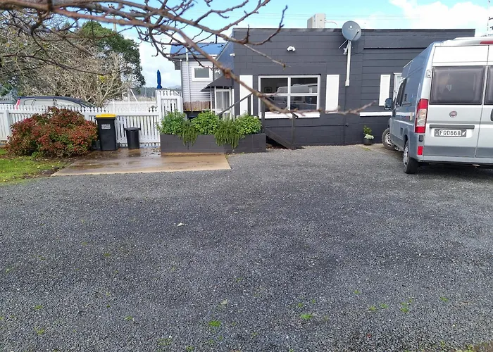 Harbourside 29B ~ Boat Parking